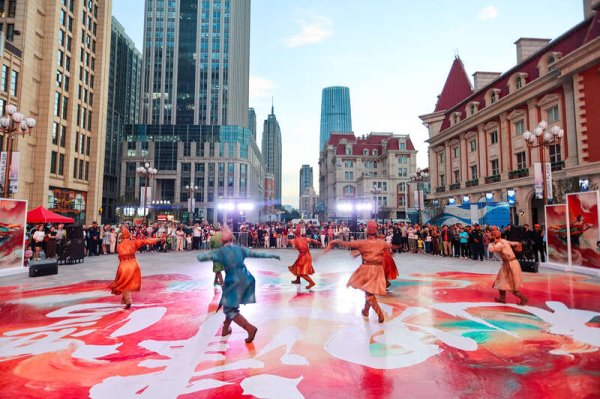 开yun体育网舞者复原唐三彩胡俑形象-云开·体育全站app(